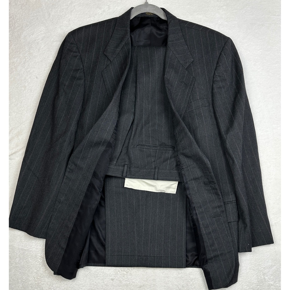 Oscar de la Renta Mens Charcoal Gray Pinstripe Two Button Suit 44L Pleated 36X33